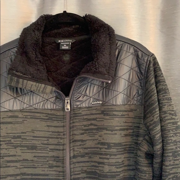Oakley Jackets & Blazers - Oakley women’s Sherpa fleece lined jacket XL
